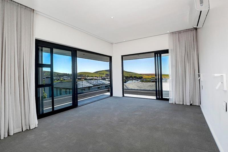 4 Bedroom Property for Sale in Clara Anna Fontein Western Cape